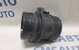 Датчик массового расхода воздуха для Volkswagen Passat 2014 года на фотографиях