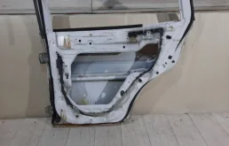 Двери для Hyundai Santa Fe Classic 2010 года на фотографиях