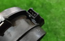 Датчик массового расхода воздуха для BMW X5 на фотографиях