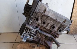 Двигатель без навесного для Fiat Doblo 2008 года на фотографиях