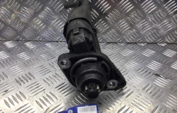 Стартер для Porsche Cayenne на фотографиях