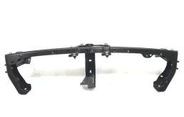 Усилитель бампера передний верхний для Mitsubishi Pajero Sport на фотографиях