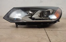 Фары для Volkswagen Touareg 2014 года на фотографиях