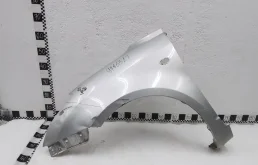 Крылья для Suzuki Swift на фотографиях