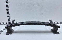 Усилитель бампера передний верхний для Hyundai i40 2012 года на фотографиях