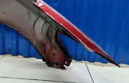 Крылья для Mazda CX 7 2006 года на фотографиях