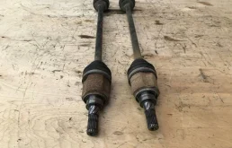 Привод задний левый для Nissan X-Trail 2013 года на фотографиях