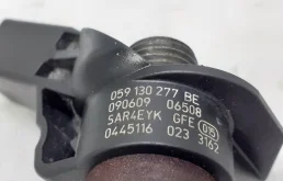 Форсунка топливная для Audi Q7 2010 года на фотографиях