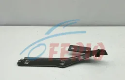 Петля капота правая для Citroen Berlingo 2016 года на фотографиях