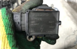 Катушка зажигания для Volvo XC90 на фотографиях