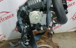 Двигатель без навесного для Renault Laguna на фотографиях