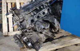 Двигатель для Nissan Navara на фотографиях