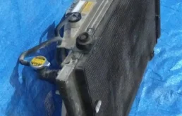 Радиатор охлаждения ДВС для Toyota Alphard на фотографиях