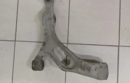 Рычаг передний правый нижний для Porsche Cayenne 958 2010-2014