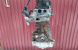 Двигатель без навесного для Volkswagen Amarok на фотографиях