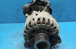 Генератор для Nissan X-Trail 2021 года на фотографиях