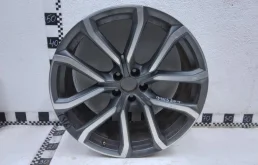 Диск колесный литой для Volvo XC90 2015 года на фотографиях