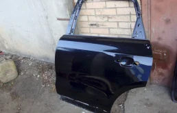 Двери для Audi Q5 2015 года на фотографиях