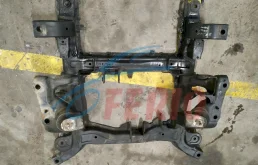 Подрамник двигателя для Suzuki Grand Vitara на фотографиях