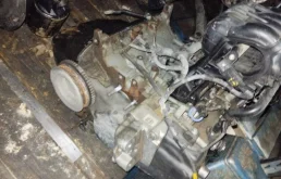 Двигатель без навесного для Fiat Punto 2007 года на фотографиях