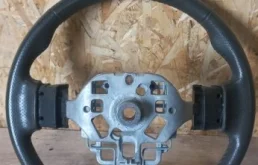 Руль для Nissan Pathfinder на фотографиях