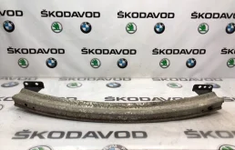 Усилитель заднего бампера для Audi Q7 2015 года на фотографиях