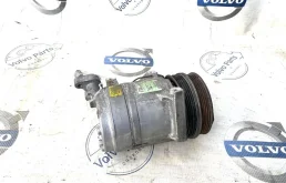 Компрессор кондиционера для Volvo C30 2008 года на фотографиях