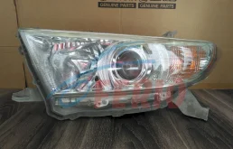 Фары для Toyota Highlander 2007 года на фотографиях