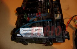 Блок предохранителей салона для Peugeot 307 Хэтчбек 5dr 2000-2009