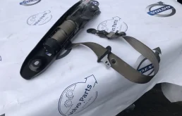 Ремень безопасности передний правый для Volvo XC90 на фотографиях