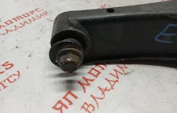 Рычаг задний левый нижний для Suzuki Grand Vitara 2012 года на фотографиях