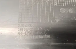 Накладка переднего бампера для Skoda Rapid на фотографиях