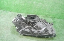 Фары для Volkswagen Touareg 2023 года на фотографиях