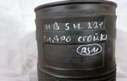 Амортизатор передний правый для Mercedes-Benz CL class 2011 года на фотографиях