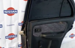 Дверь задняя правая для Nissan Almera 1998 года на фотографиях