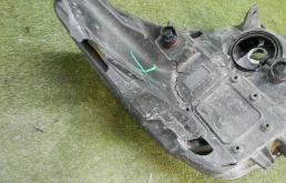 Фары для Ford Explorer 2014 года на фотографиях