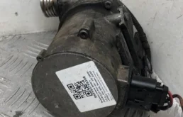 Насос охлаждающей жидкости ДВС(Помпа) для BMW 3er 2006 года на фотографиях