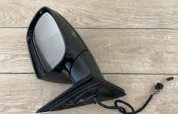 Зеркала для Audi Q7 2013 года на фотографиях