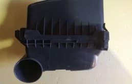 Корпус воздушного фильтра для Toyota Corolla на фотографиях