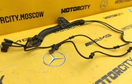 Датчик ABS передний правый для Mercedes-Benz E class на фотографиях