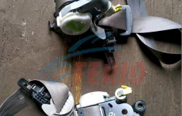 Ремень безопасности передний левый для Kia Rio 2010 года на фотографиях