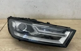 Фара правая для Audi Q7 2020 года на фотографиях