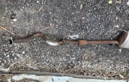 Резонатор глушителя для Toyota RAV4 2008 года на фотографиях