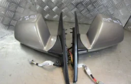 Стекла и зеркала для Cadillac CTS 2011 года на фотографиях