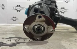 Редуктор заднего моста для Toyota Land Cruiser Prado 2020 года на фотографиях