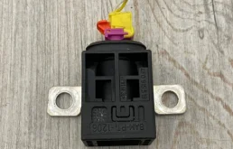 Аккумулятор для Audi Q7 2007 года на фотографиях