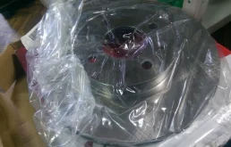 Диски тормозные передние (комплект) для Hyundai Solaris 2014 года на фотографиях