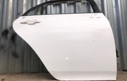 Дверь задняя правая для Toyota Corolla 2009 года на фотографиях