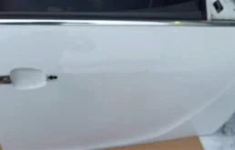 Дверь передняя правая для Opel Insignia 2015 года на фотографиях