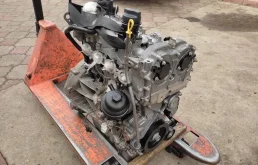 Двигатель без навесного для Mercedes-Benz GLA class на фотографиях